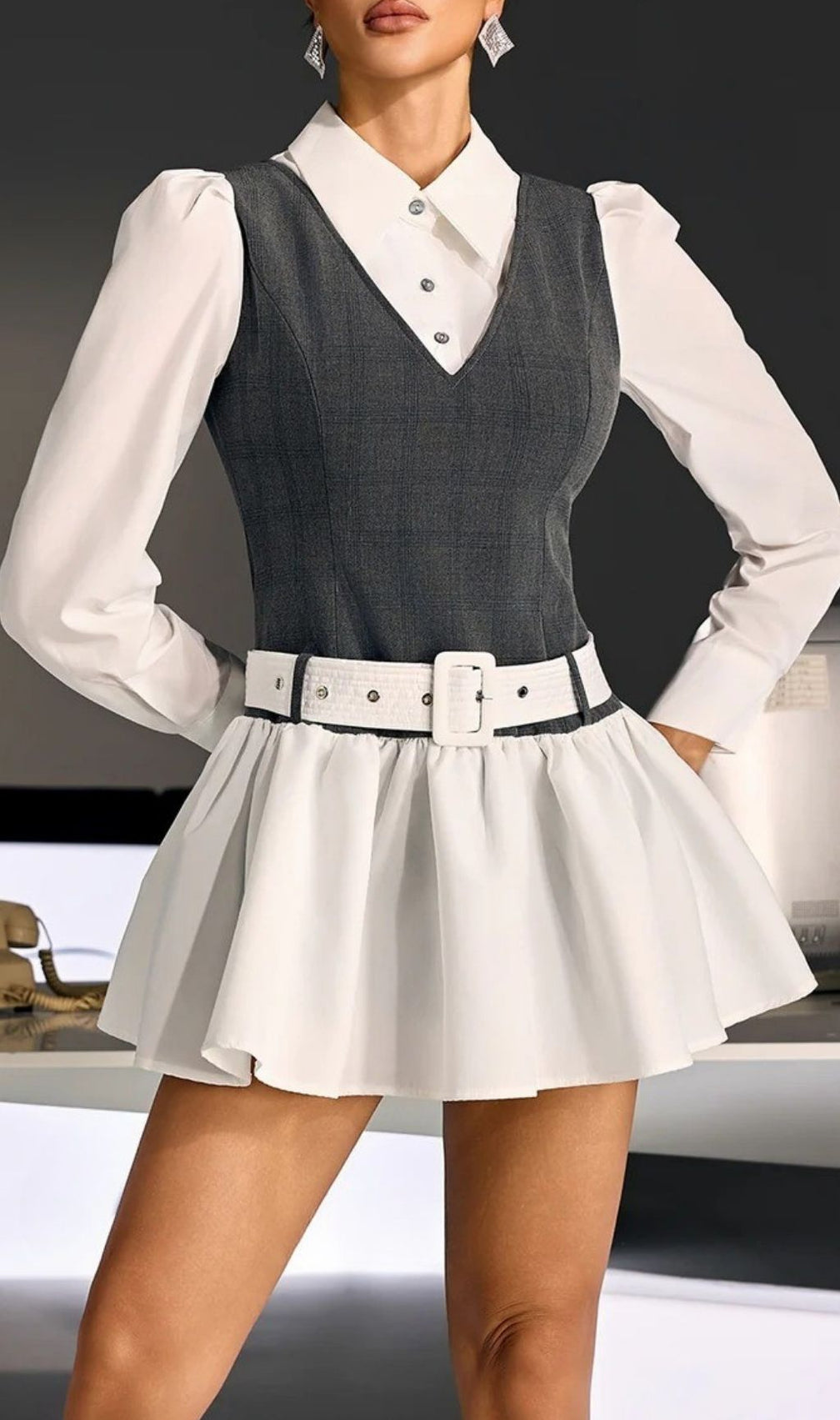 Qoryndal Long Sleeve Mini Dress With Belt