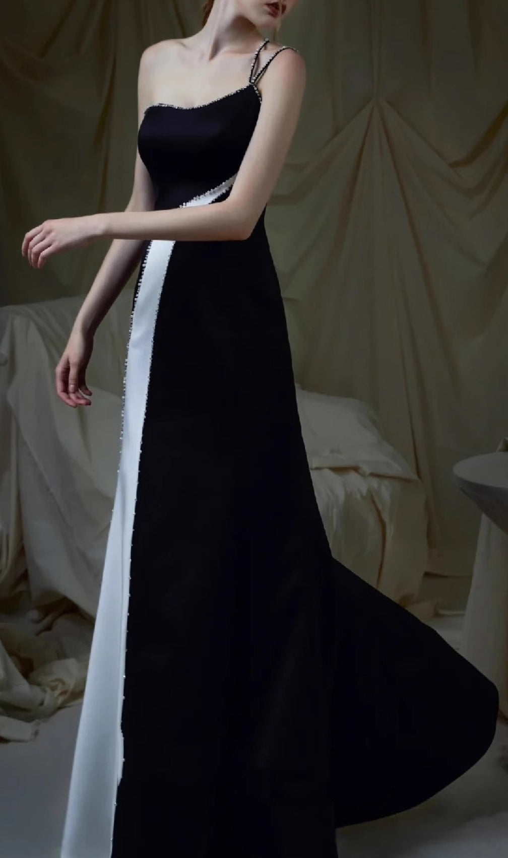 Erika Black One-Shoulder Maxi Dress