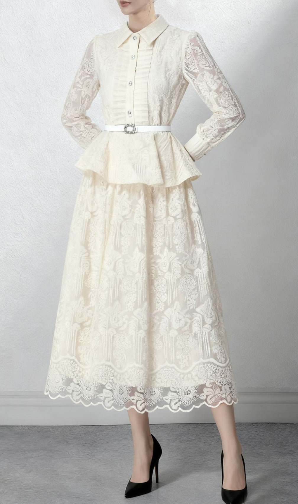 Iikka Lace Long Sleeve Midi Dress