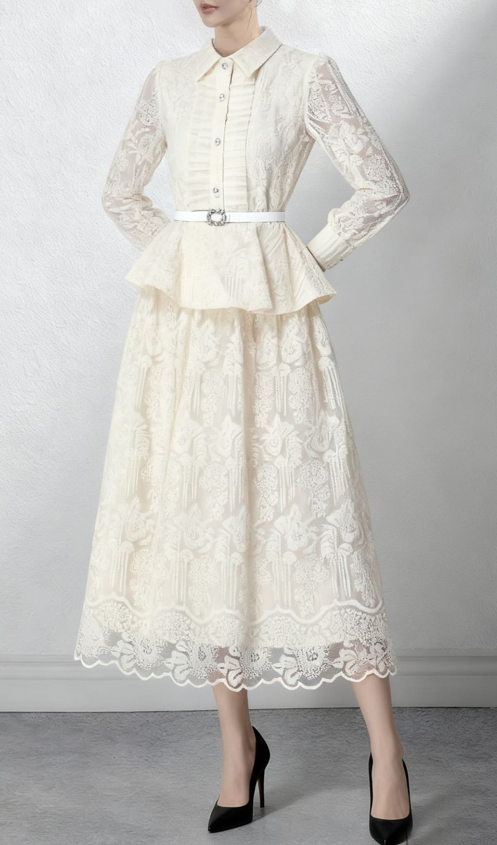 Iikka Lace Long Sleeve Midi Dress