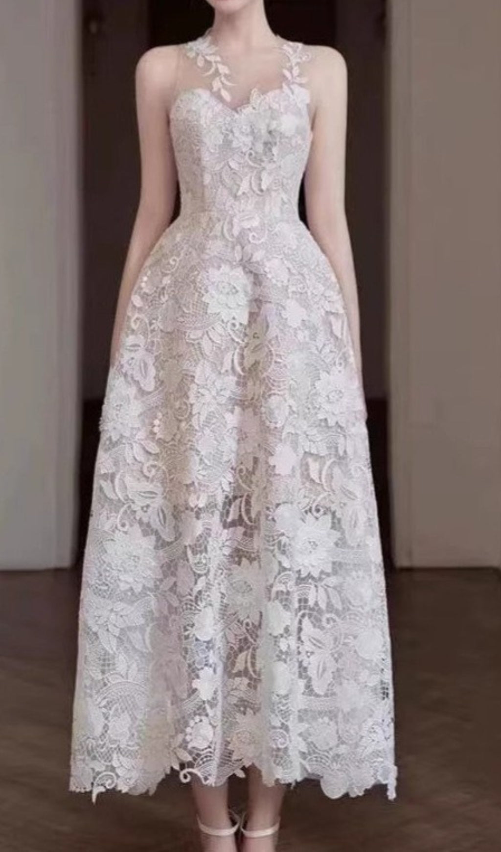 Chanson White Flower Embroidery Midi Dress