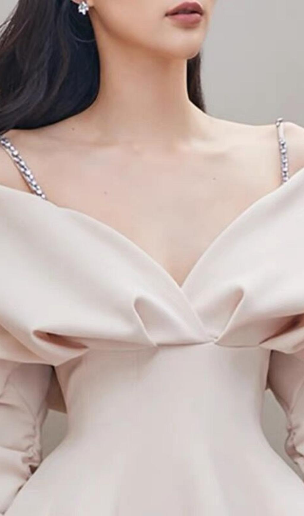 V-Neck Long-Sleeved A-Line Suspender Dress