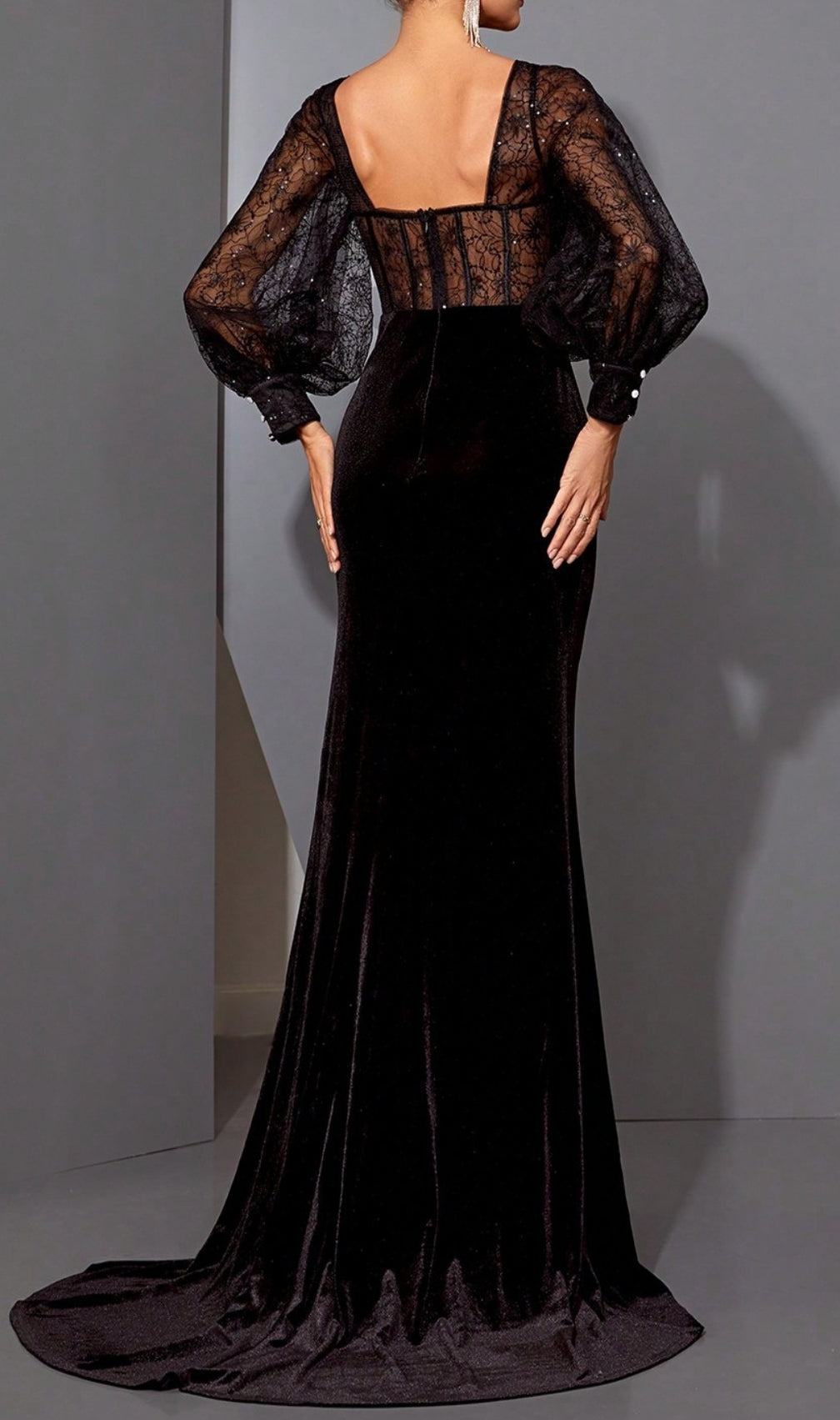 Eirlys Black Long Sleeve Corset Maxi Dress