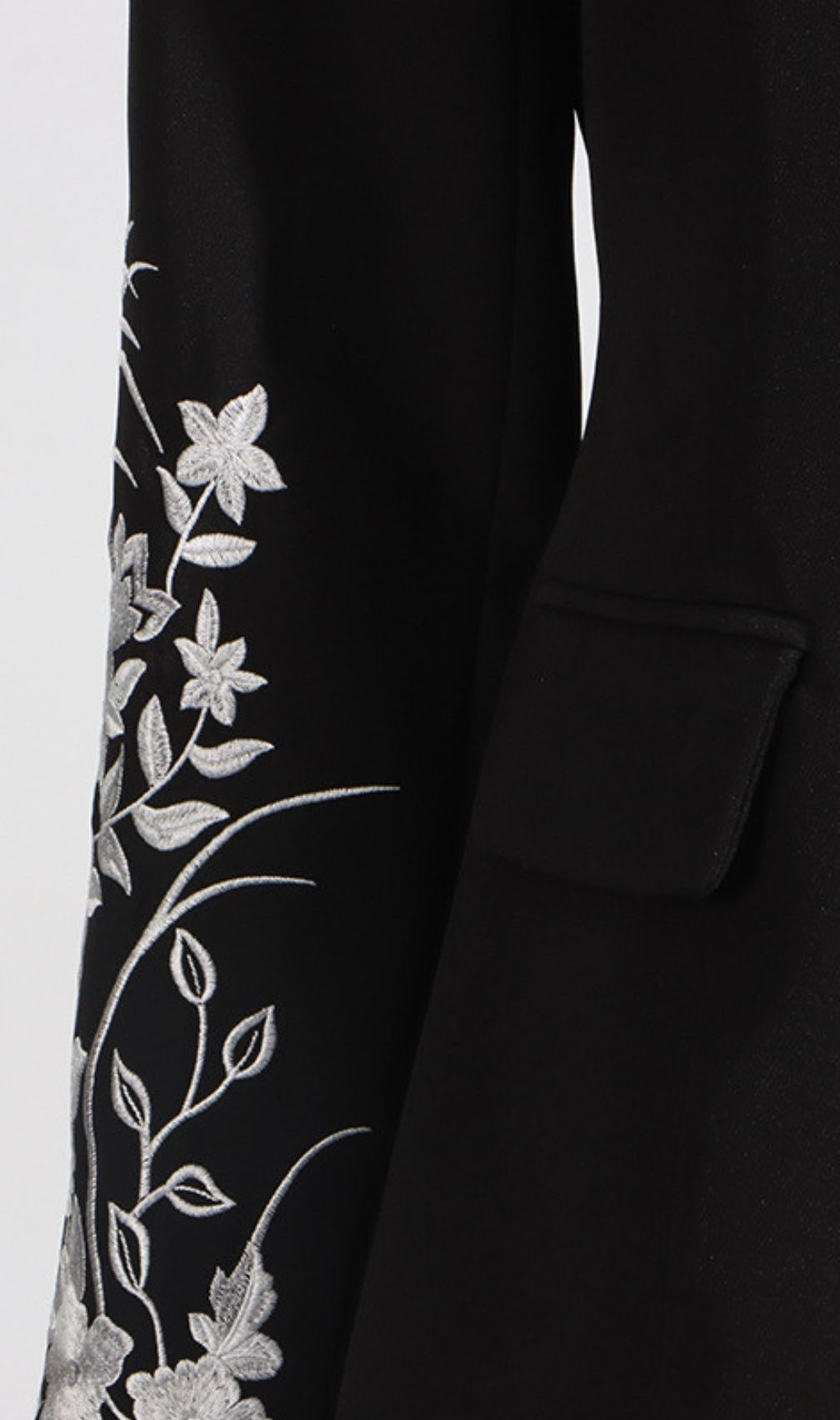 Evanthe Black Flower Embroidery Blazer