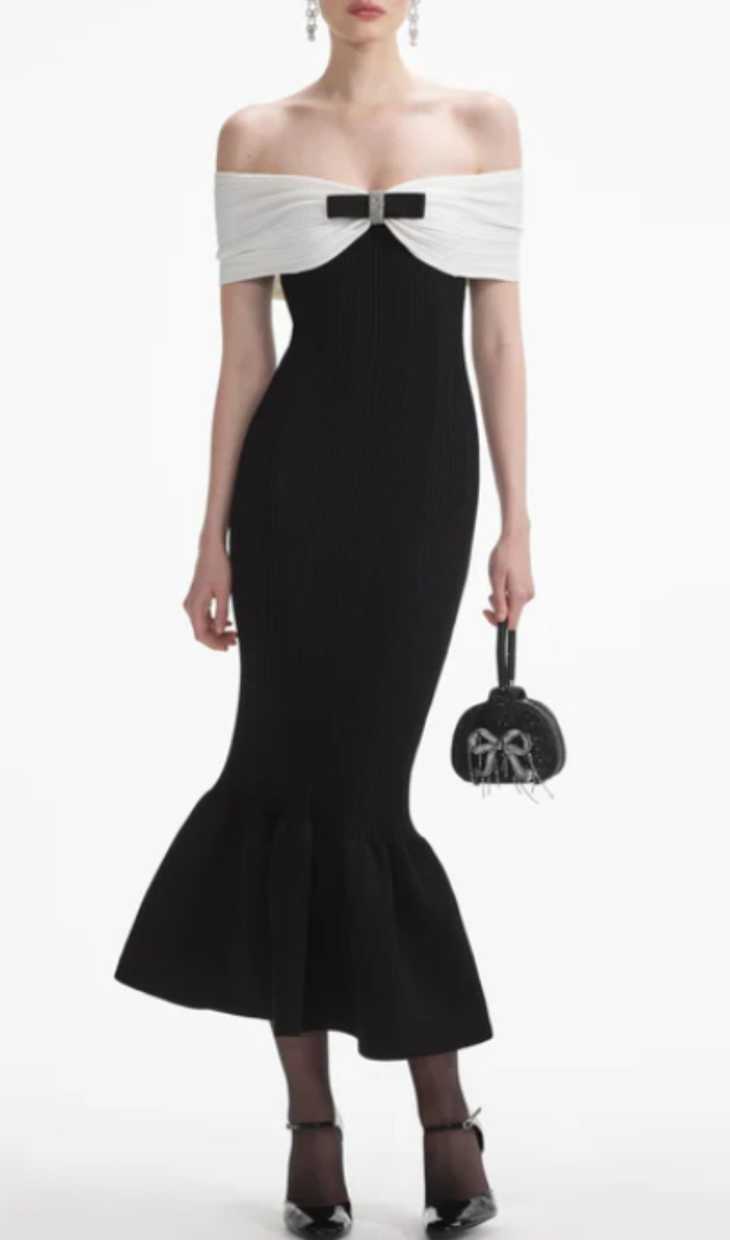 Brial Black Ribbed Fluted Midi Dress