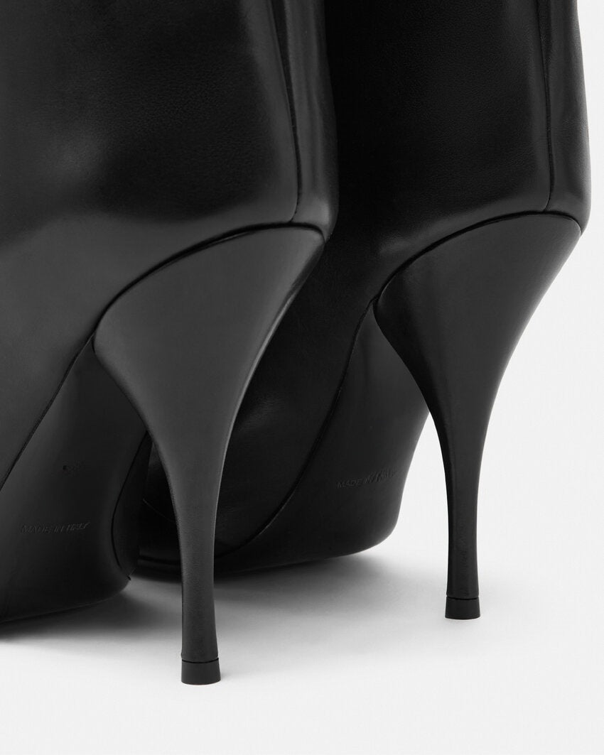 Kasi Chic Black Stiletto Boots with Elegant Bow Detail