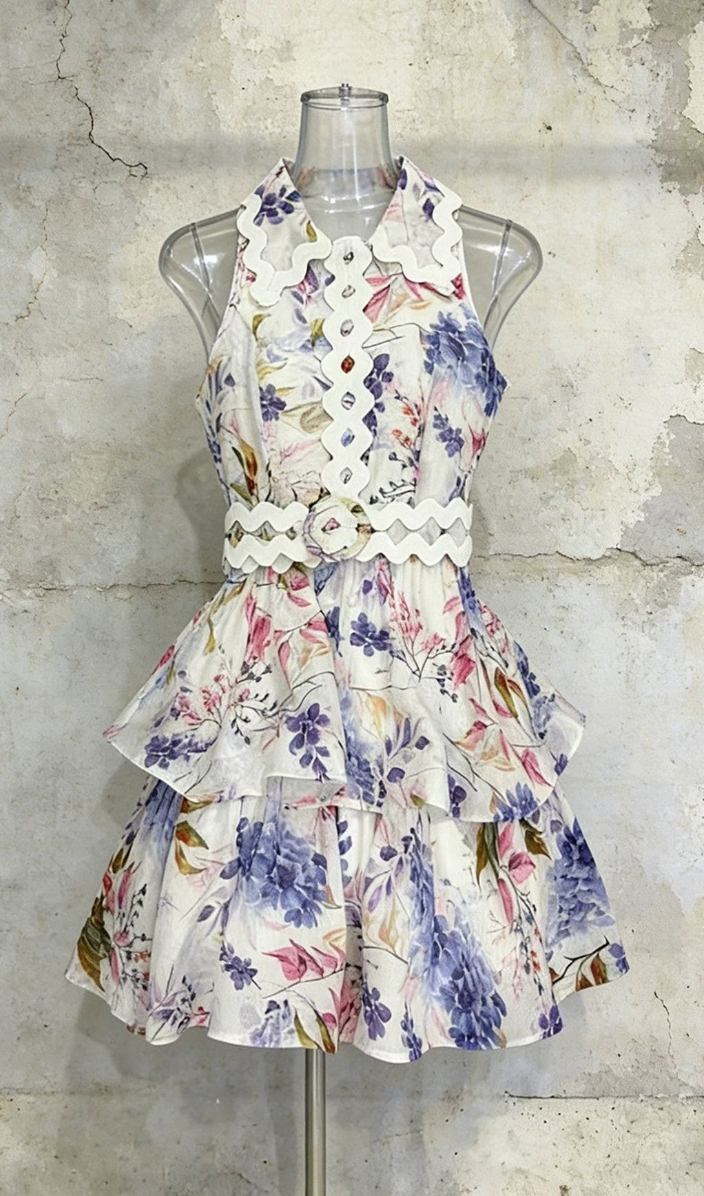 Keaira Chic Floral Halter Mini Dress with Scalloped Trim