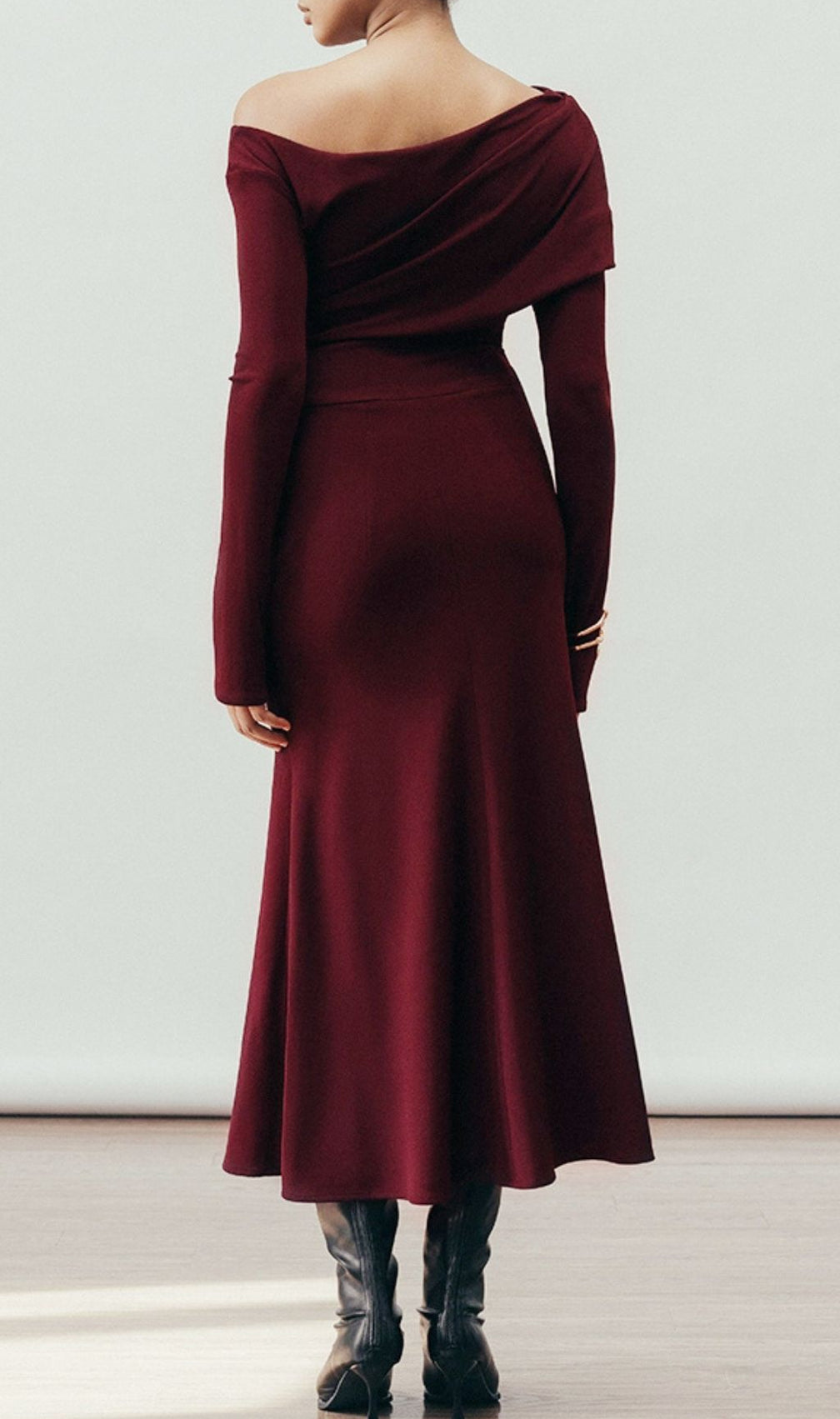 Gail Wine Long Sleeve Midi Dress