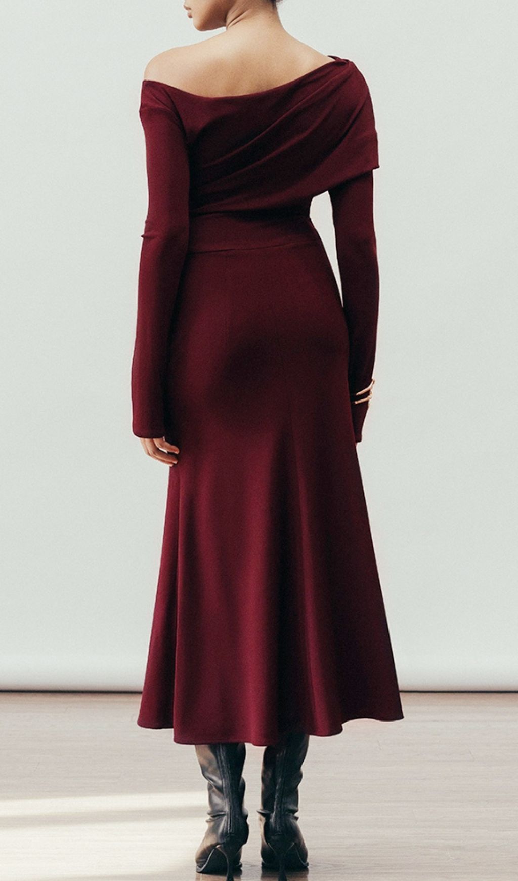 Gail Wine Long Sleeve Midi Dress