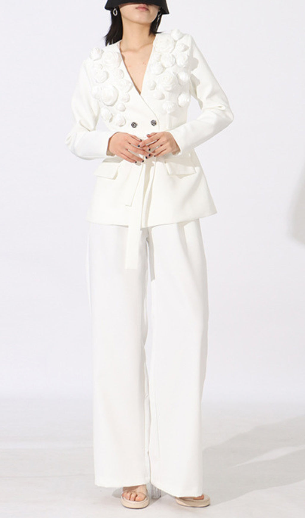 Elda White Flower Blazer & Pants Set