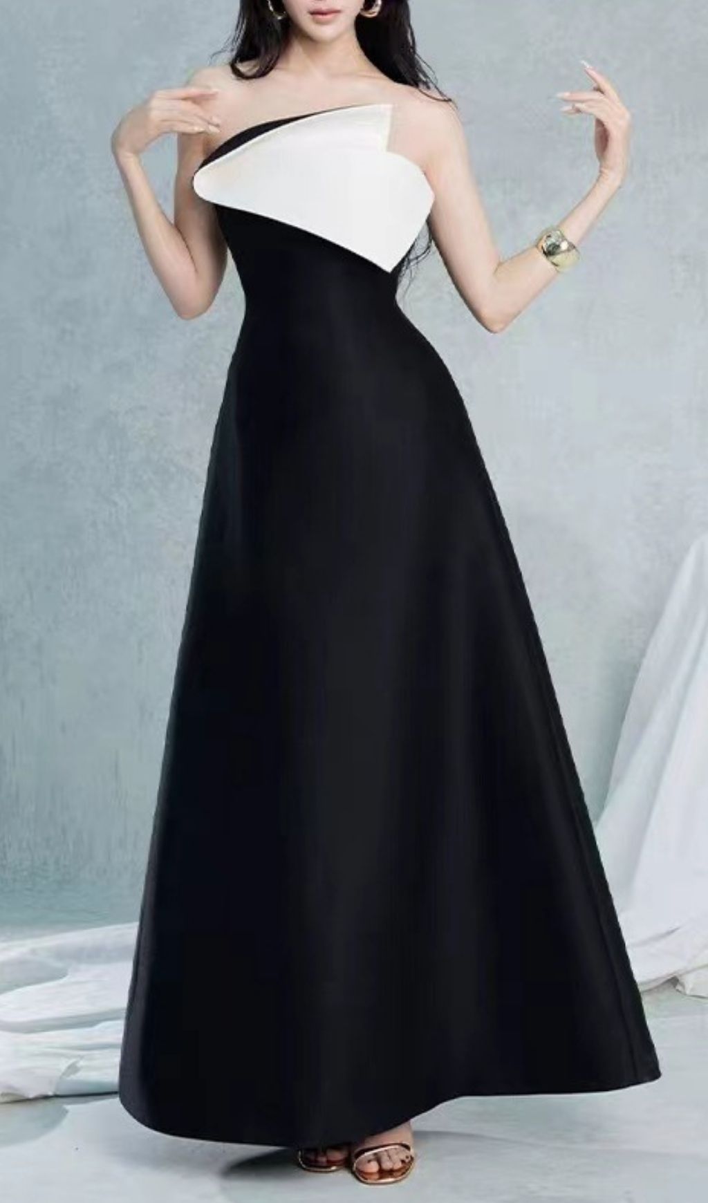 Kiri Strapless Black Maxi Dress