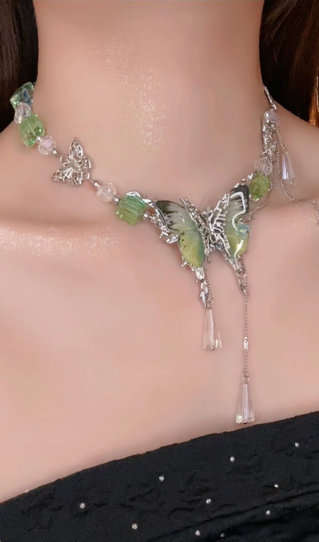 Khloe Enchanting Butterfly & Teardrop Tassel Choker Necklace - Whimsical Green Charm