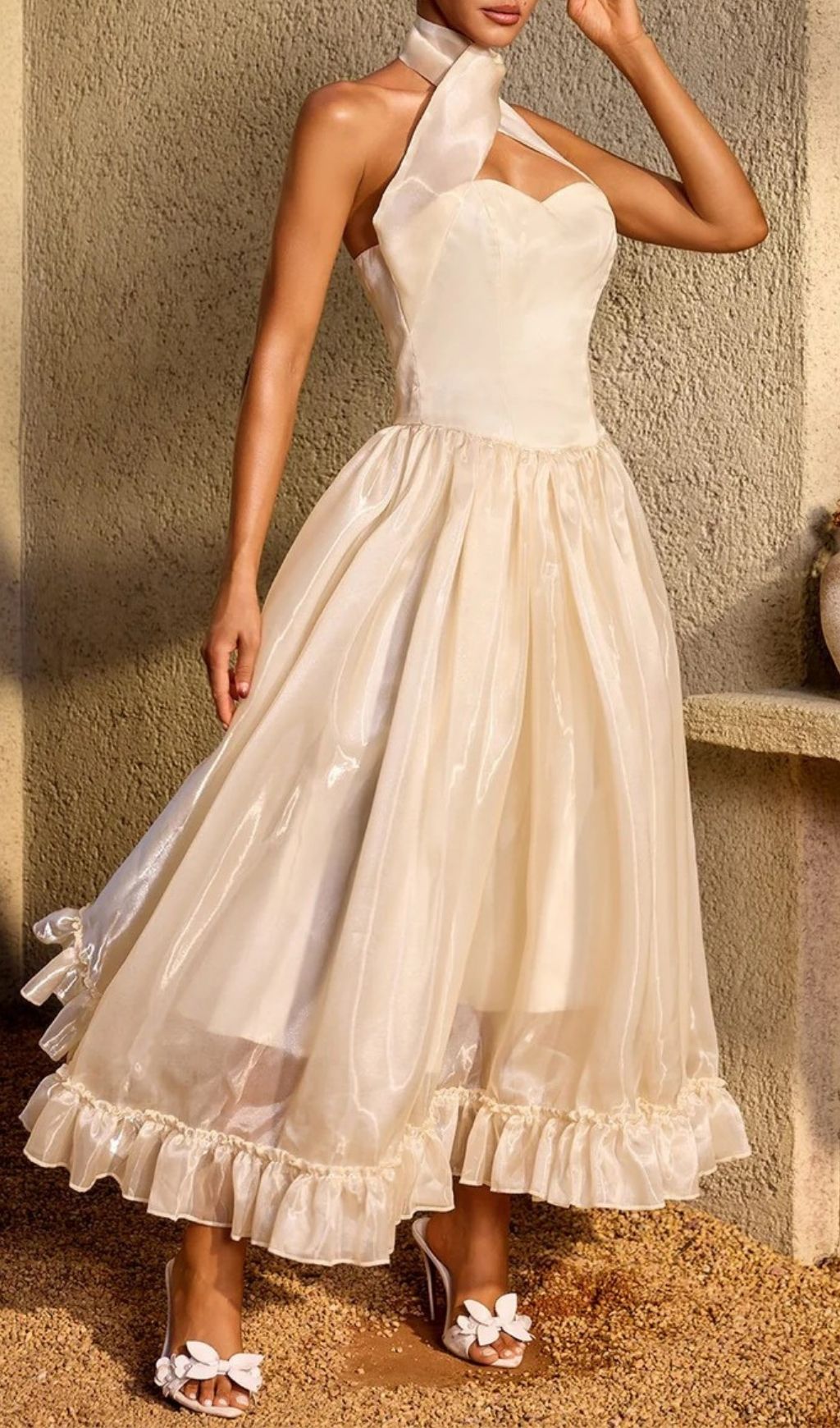 Zorvalen Halterneck Lace Up Flared Maxi Dress