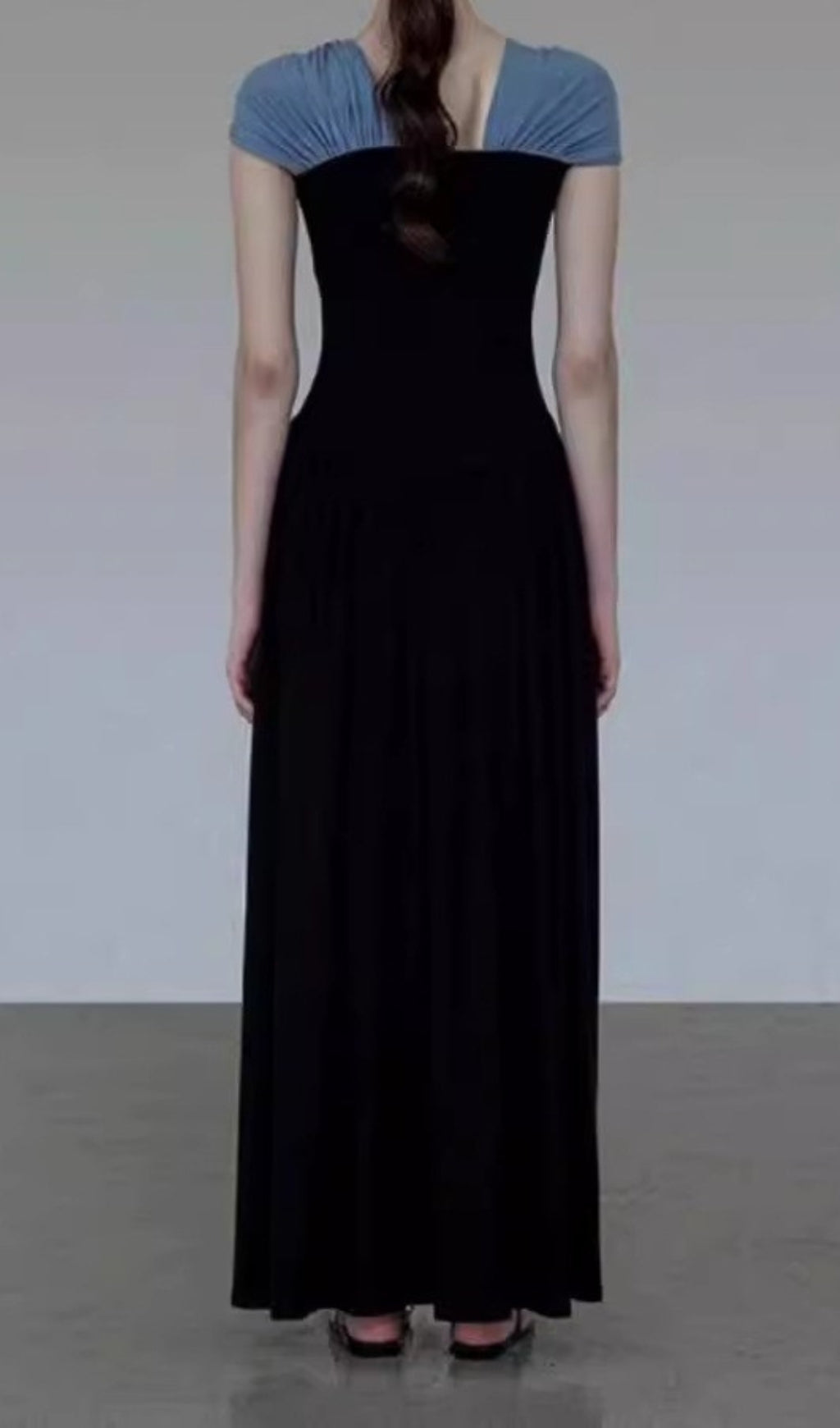 Aurai Contrast Color Knit Maxi Dress