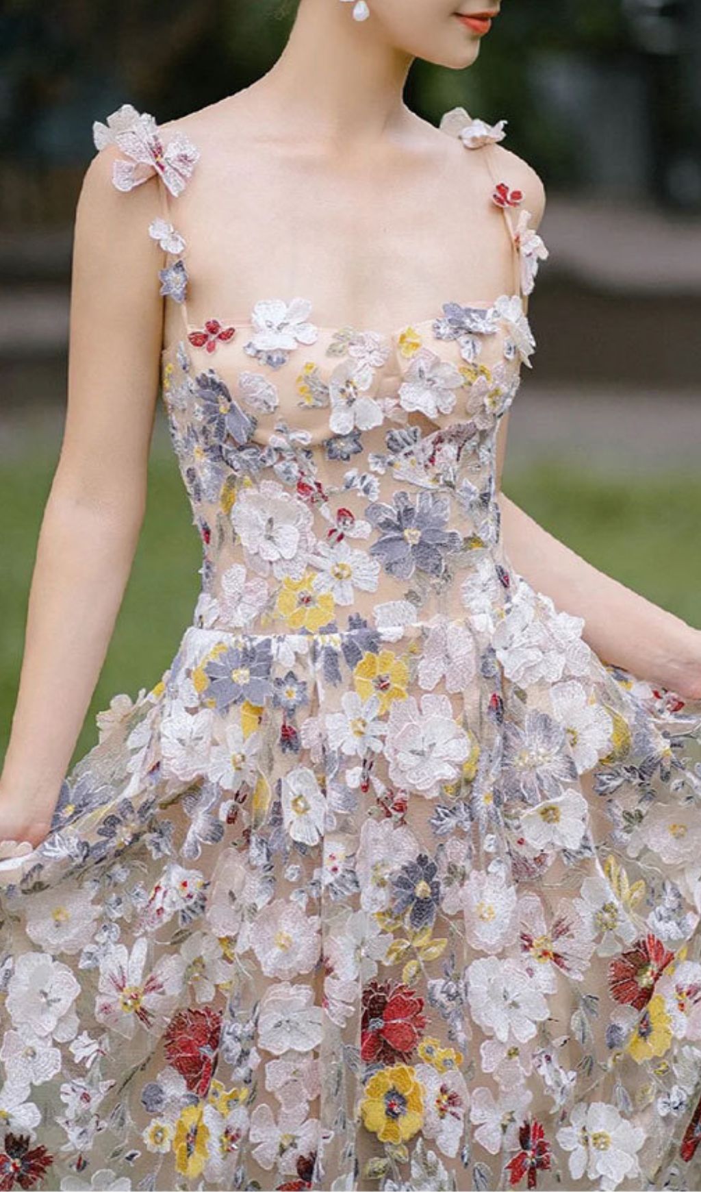 Jansje Enchanted Floral Appliqué Maxi Dress - Romantic Strappy Gown for Women