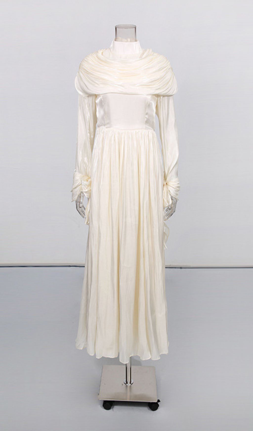 Iyla Ruched Draped Maxi Dress - Elegant Long Sleeve Gown