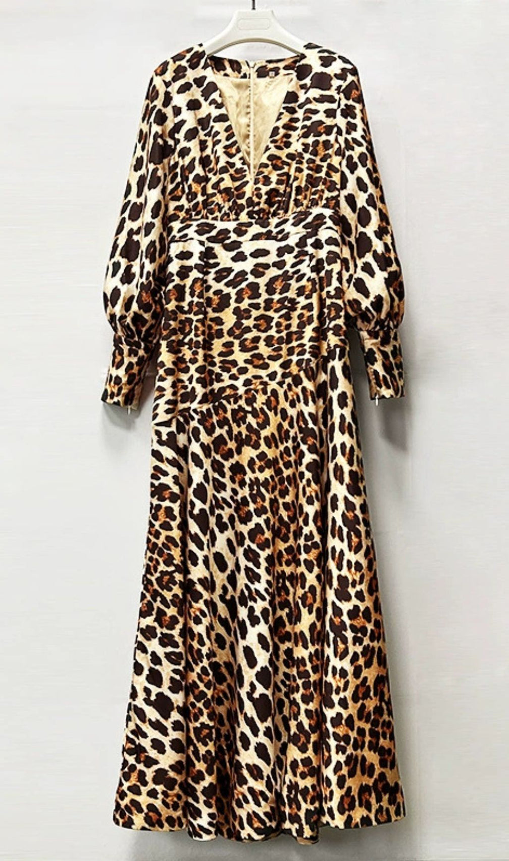 Igraine Daring Leopard Print V-Neck Maxi Dress with High Slit - Elegant Long Sleeve Gown