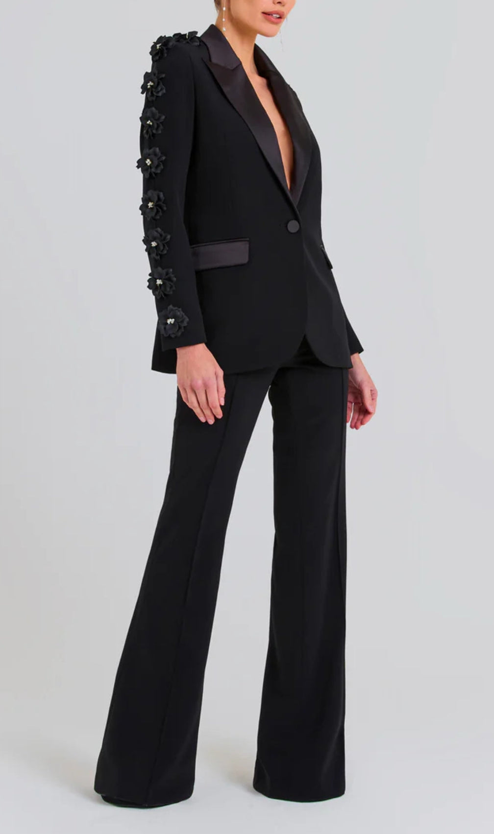 Arleta Flower Embellished Blazer Set