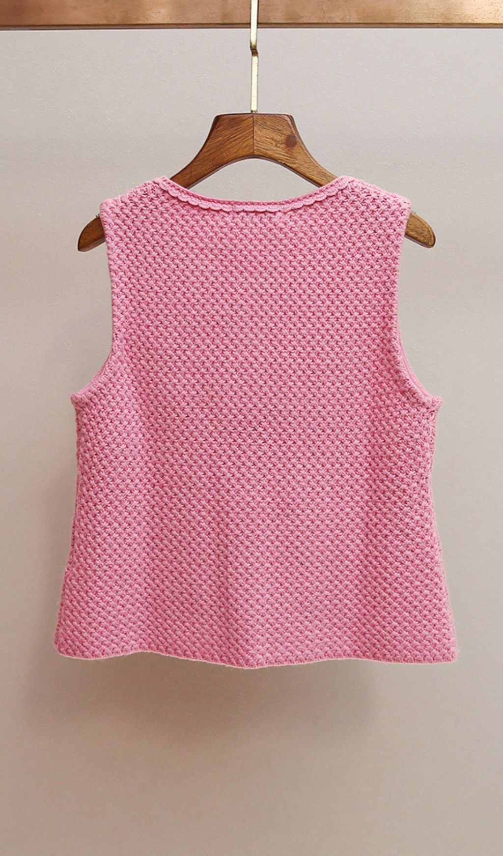 Chic Pink Knit Vest for Women | Elegant Scalloped Neckline & Gold Button Details