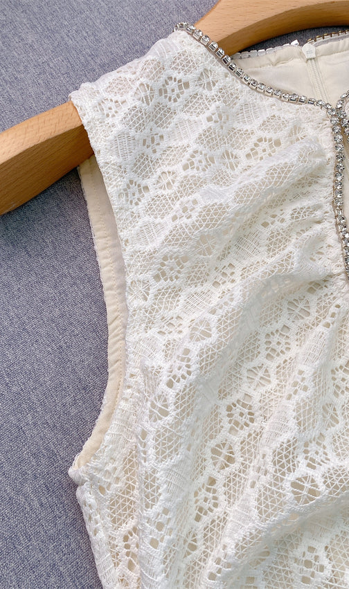 Chic Rhinestone Keyhole Lace Midi Dress | Elegant Sleeveless A-Line