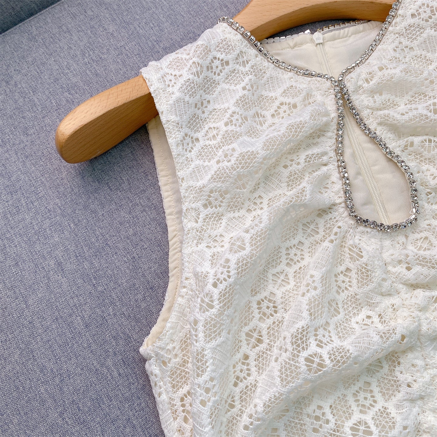 Chic Rhinestone Keyhole Lace Midi Dress | Elegant Sleeveless A-Line