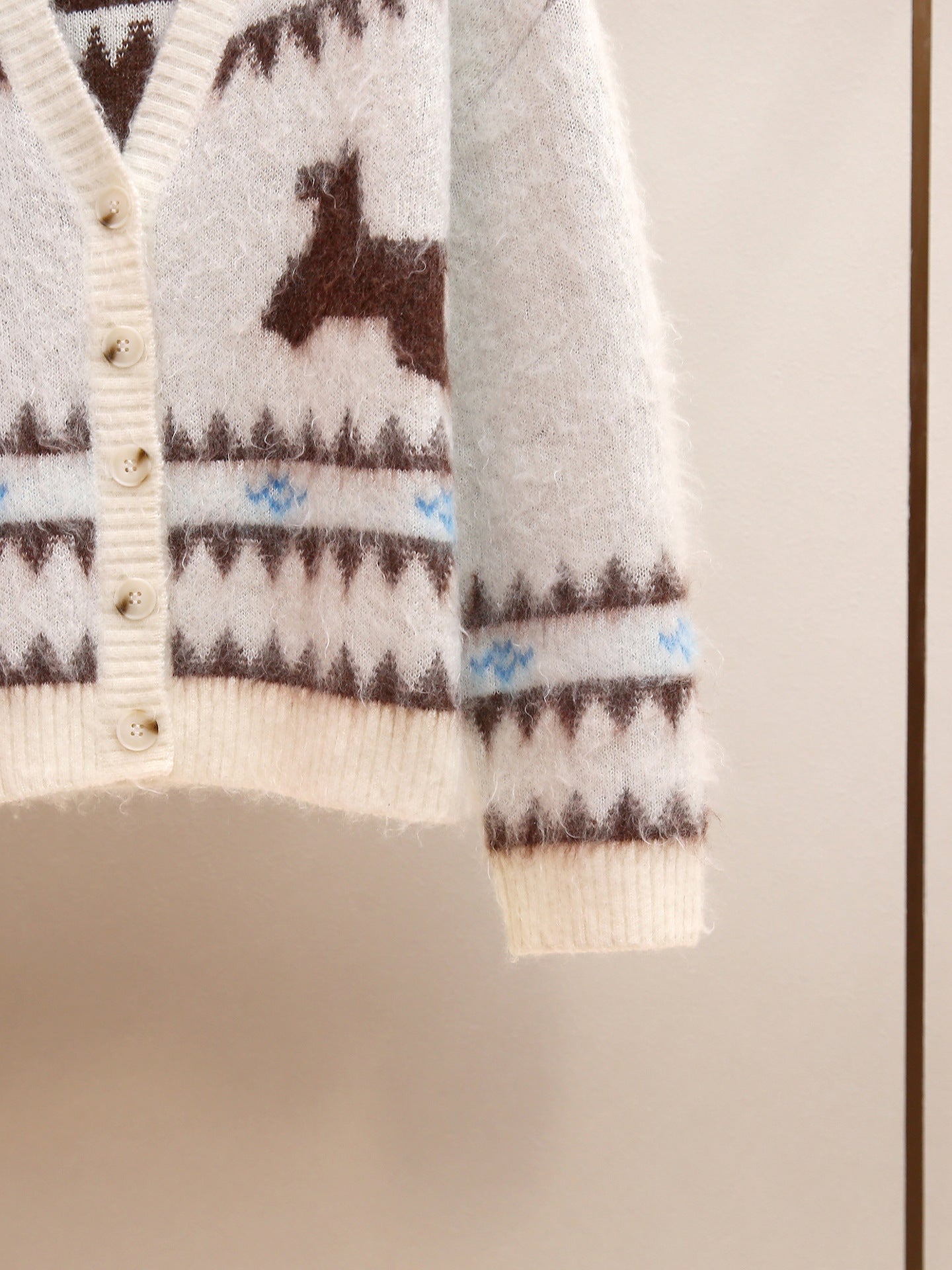 Janneke Plush Reindeer Fair Isle Cardigan - Cozy Winter Knit for Women