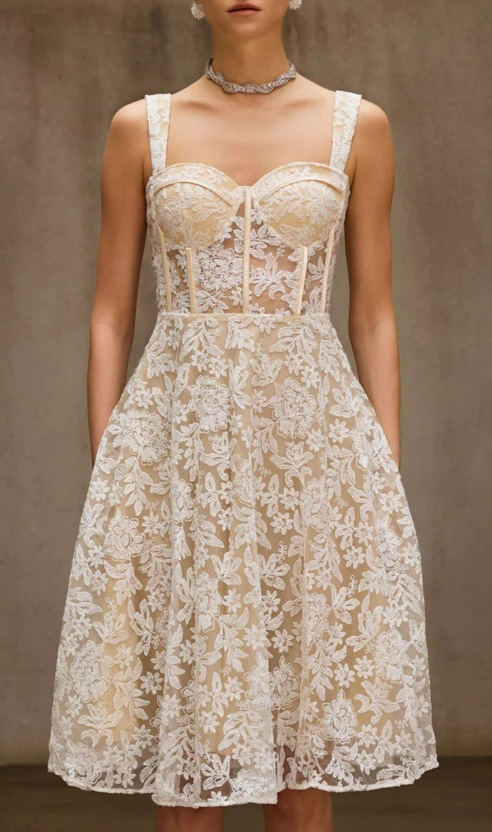 Duszka Floral Lace Bustier Midi Dress - Elegant Wedding Guest & Cocktail