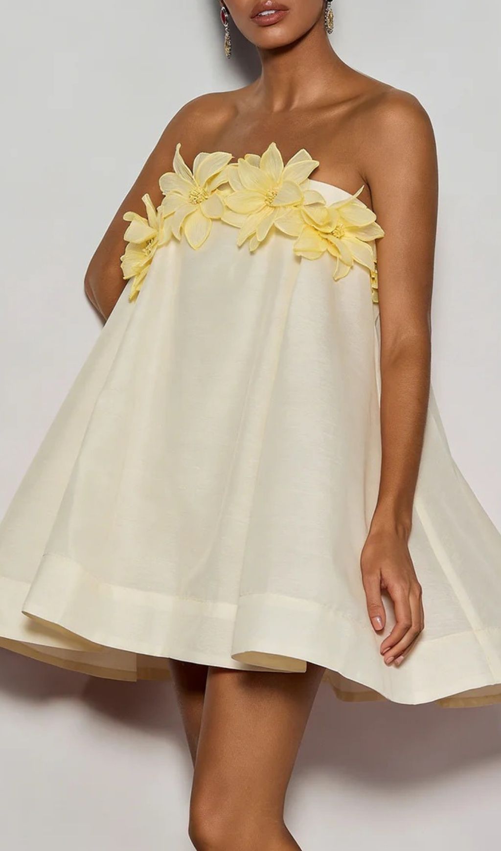 Gratho Sunshine Bloom Yellow Floral Strapless Mini Dress | Summer Chic