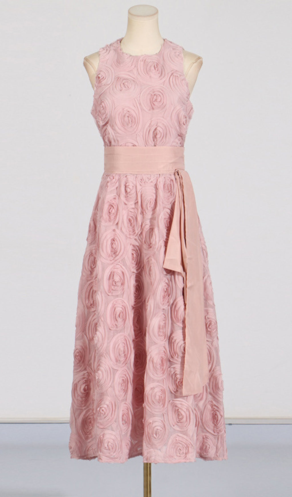 Blanche Sleeveless Flower Midi Dress