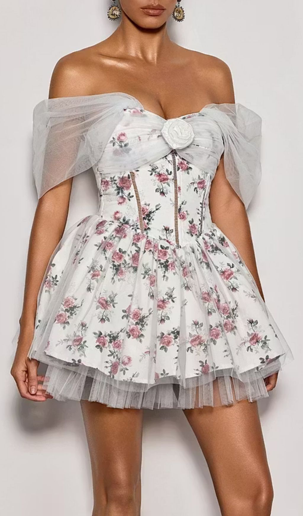 Quaris Off Shoulder Flower Tulle Mini Dress In White