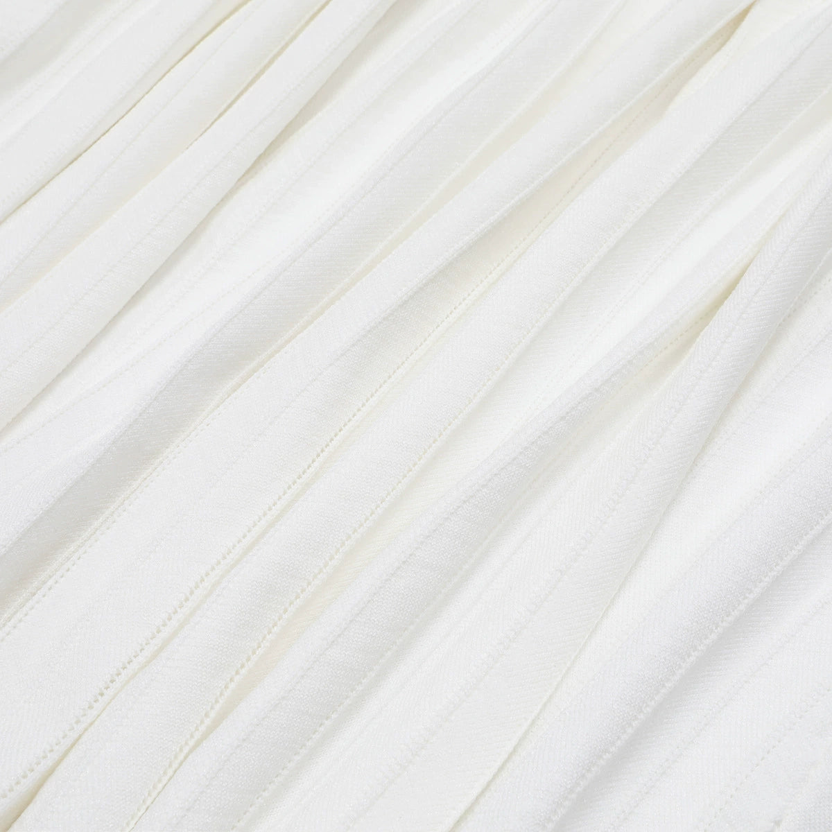 Kirima White Short Sleeve Knit Midi Dress
