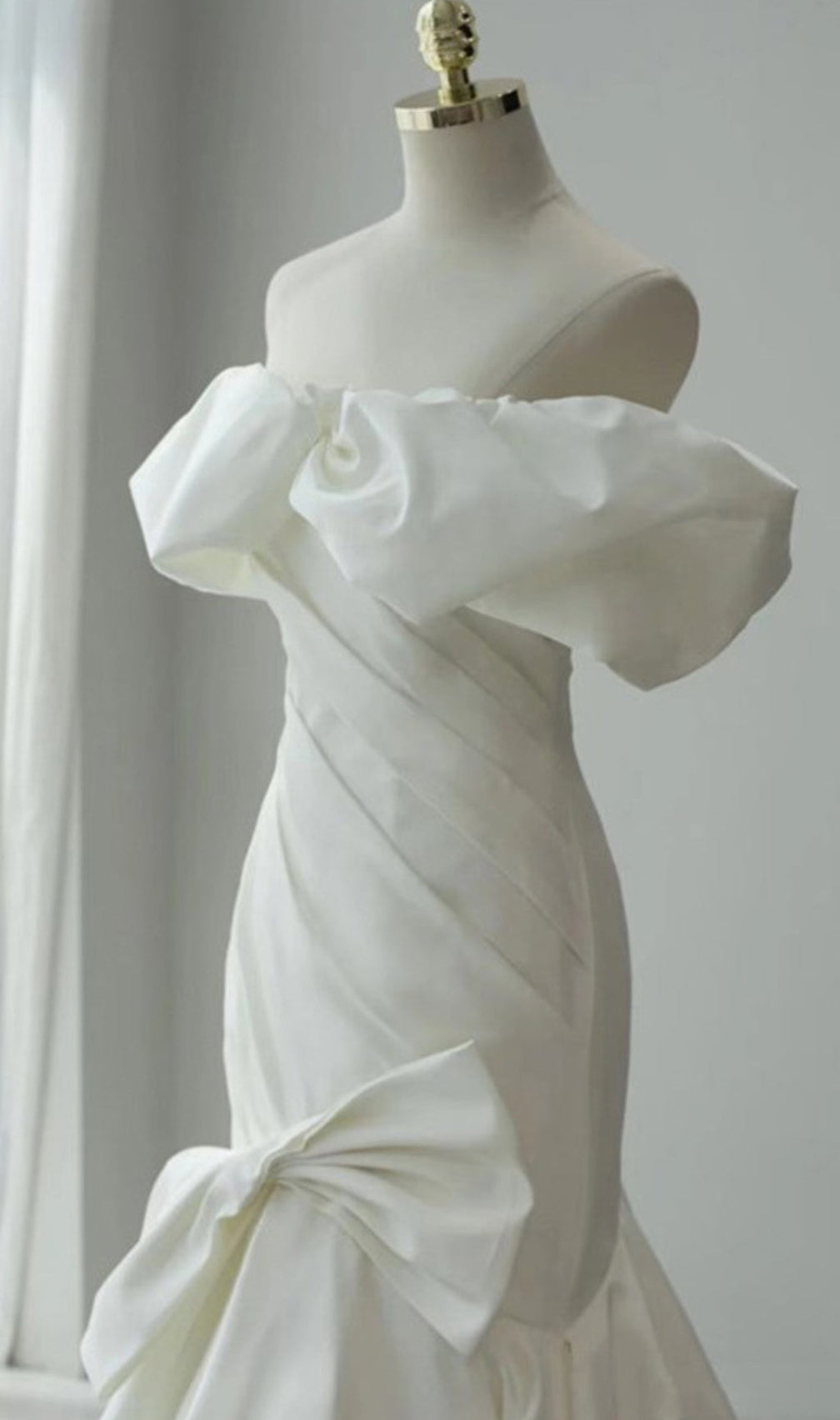 Aviatrix White Bow Wedding Dress