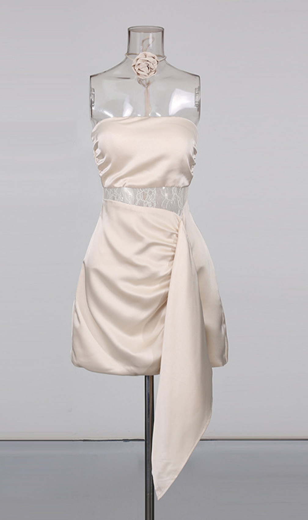 Hagar Flower Strapless Lace Mini Dress