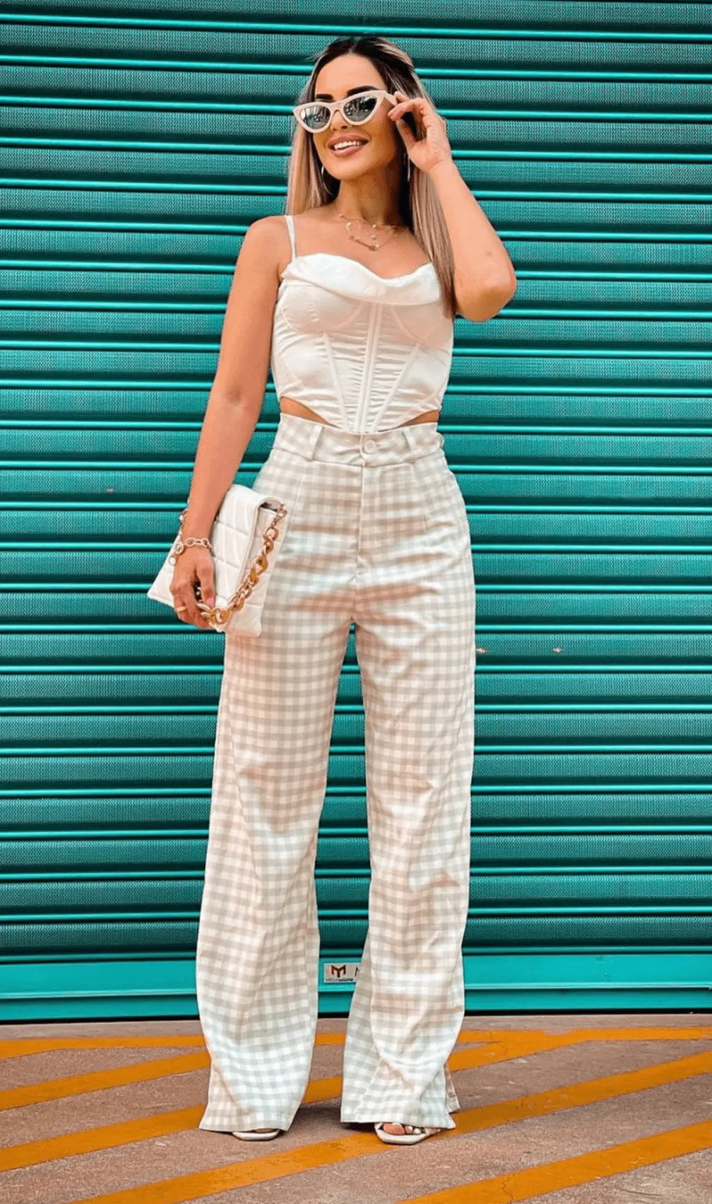 Pile Of Collar Fishbone Camisole Tops