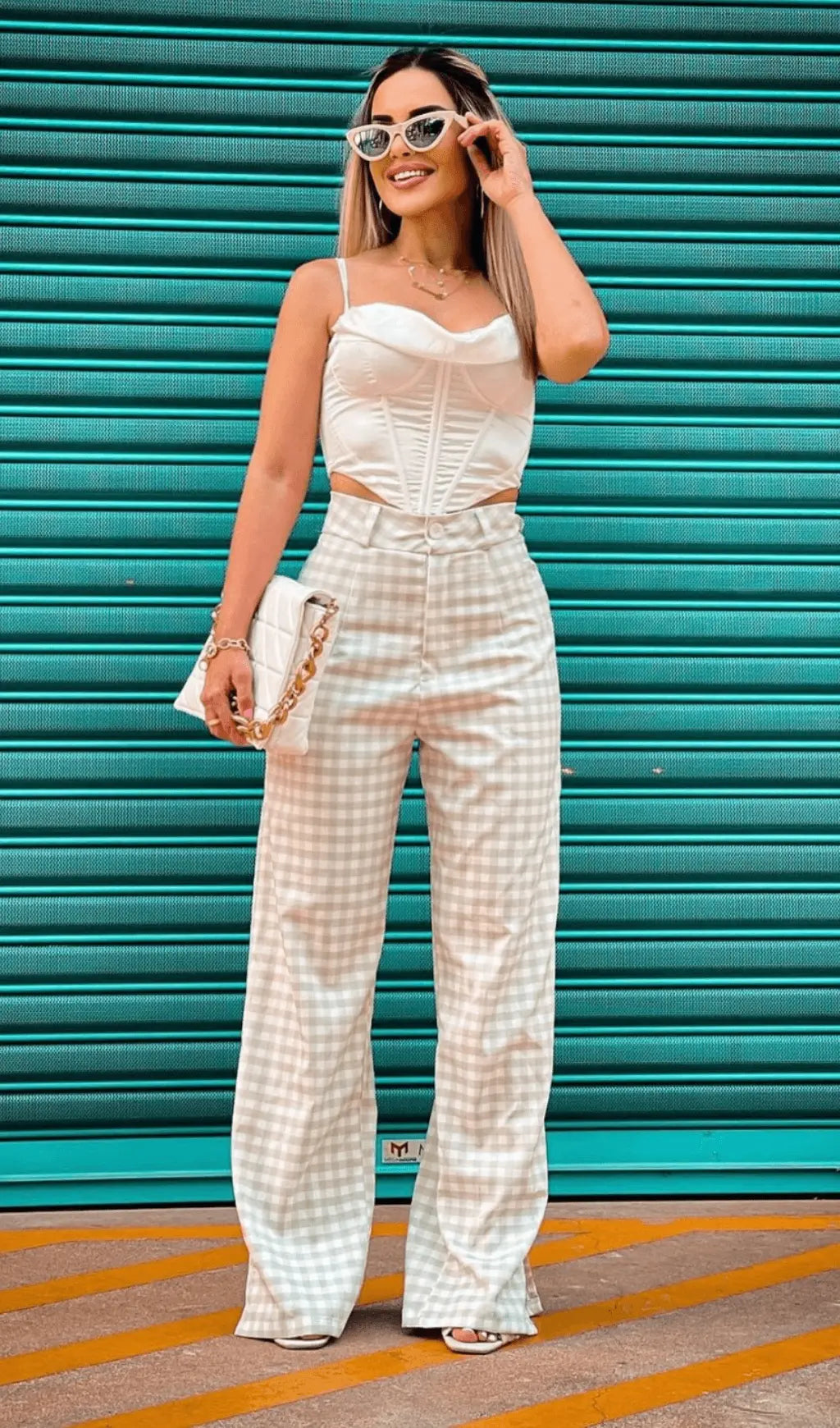 Pile Of Collar Fishbone Camisole Tops