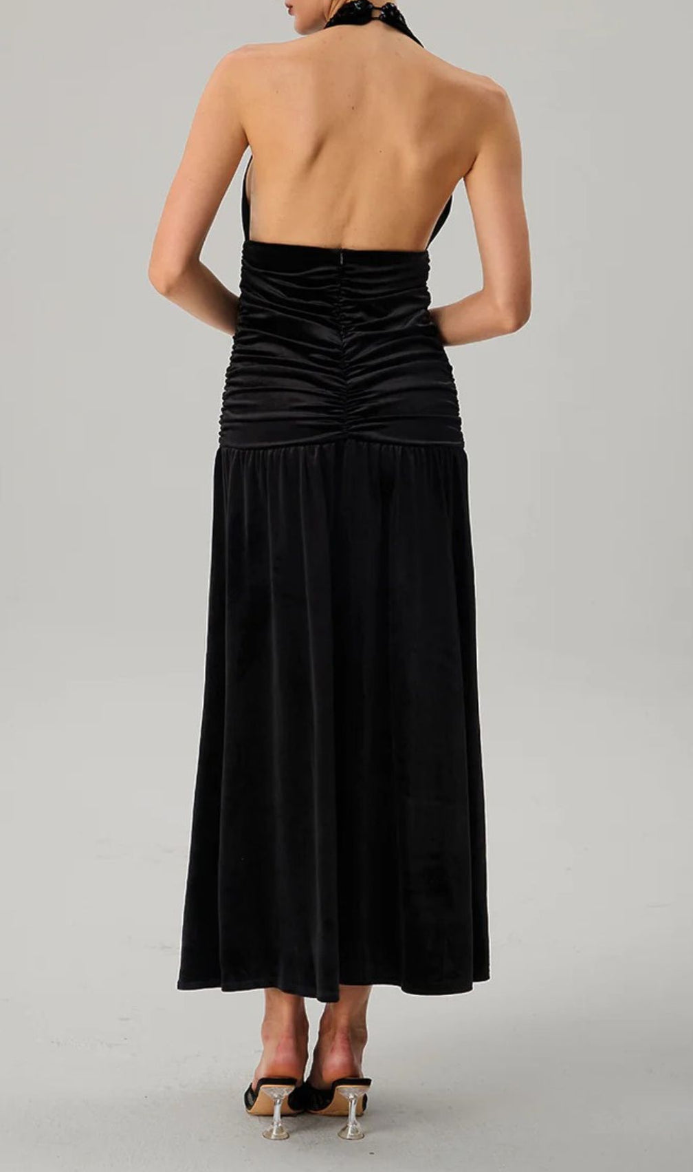 Faro Elegant Black Halterneck Ruched Maxi Dress | Figure-Flattering Evening Gown