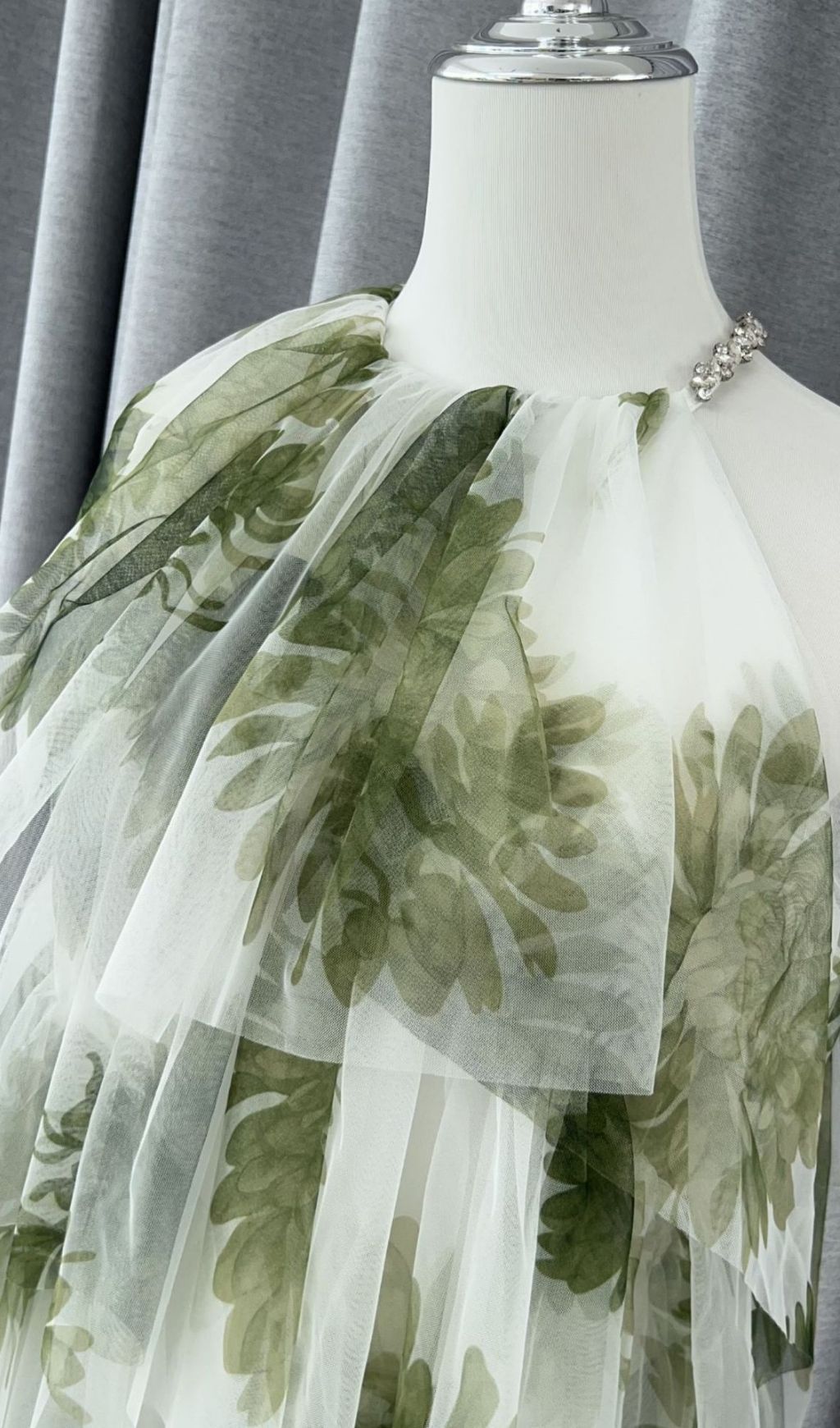 Kateri Ethereal Green Leaf Print Layered Maxi Dress - Flowy & Chic