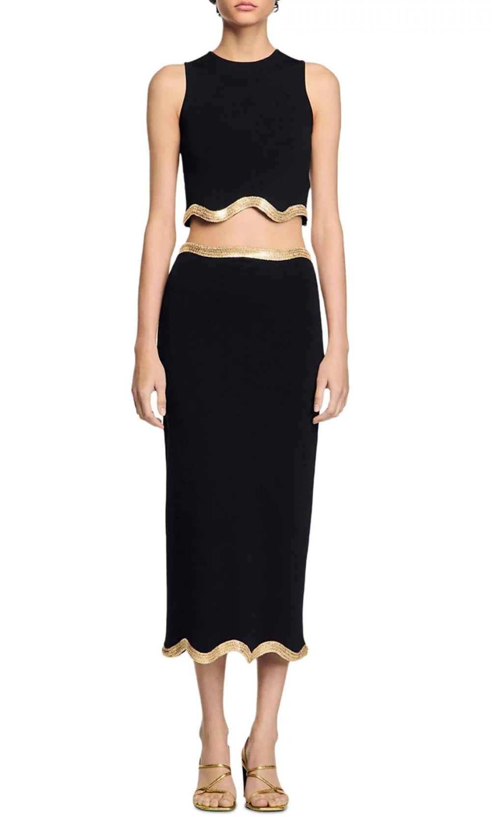 Cropped Jumper with Chain Detail