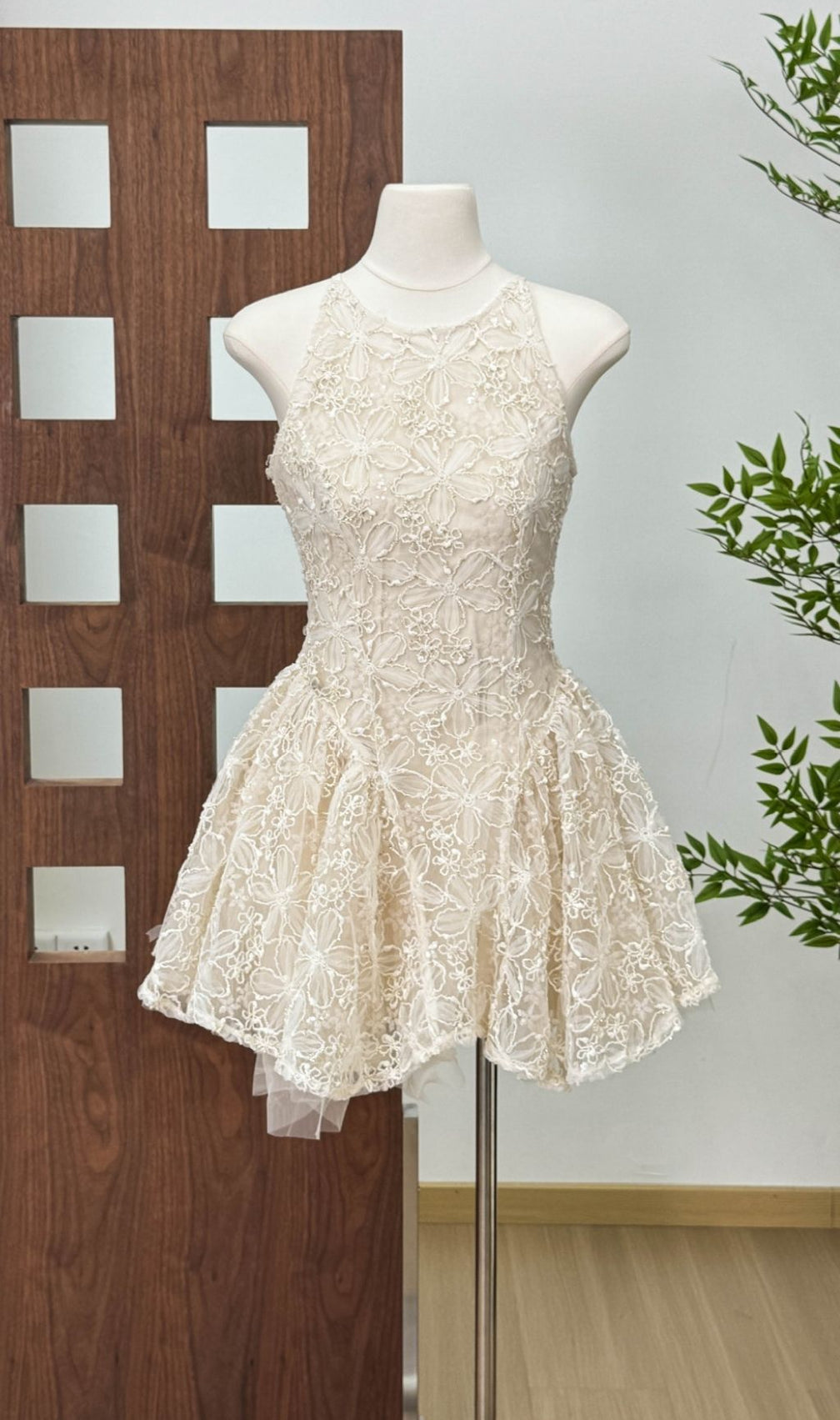 Katsumi Chic Floral Lace Halter Mini Dress - Romantic Party & Cocktail Dress