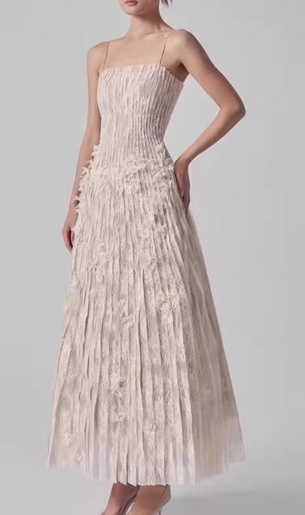 Heli Lace Pleated Maxi Dress