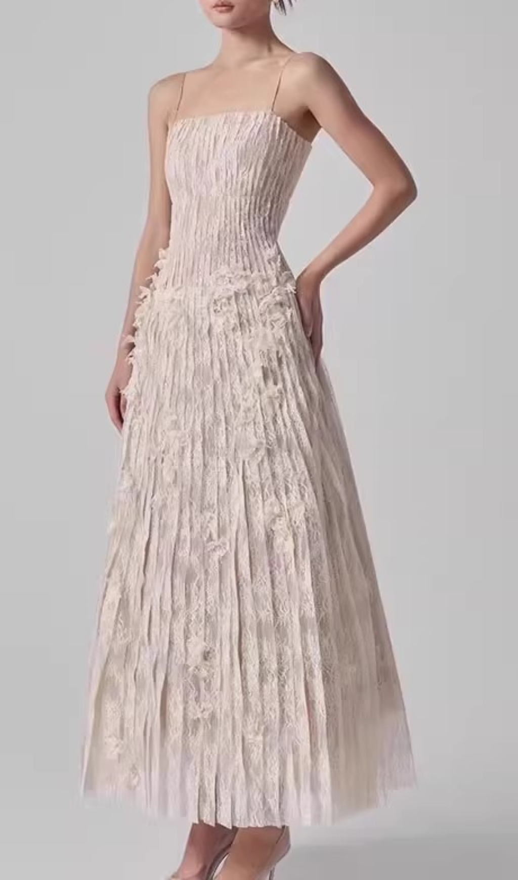 Heli Lace Pleated Maxi Dress