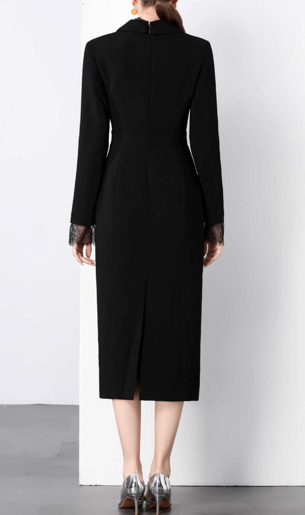 Chic Long Sleeve Blazer Midi Dress with Delicate Lace Trim