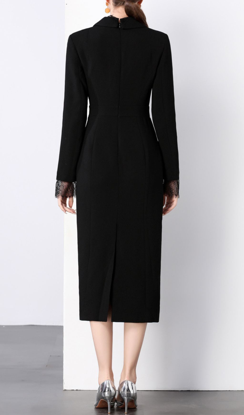 Chic Long Sleeve Blazer Midi Dress with Delicate Lace Trim