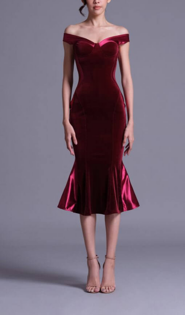 POLYESTER SPANDEX SATIN MIDI DRESS IN BURGUNDY