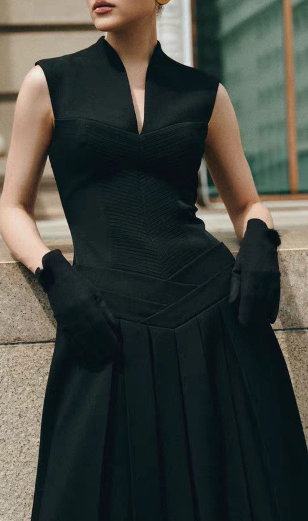 Kelsie Black V-Neck Sleeveless Midi Dress