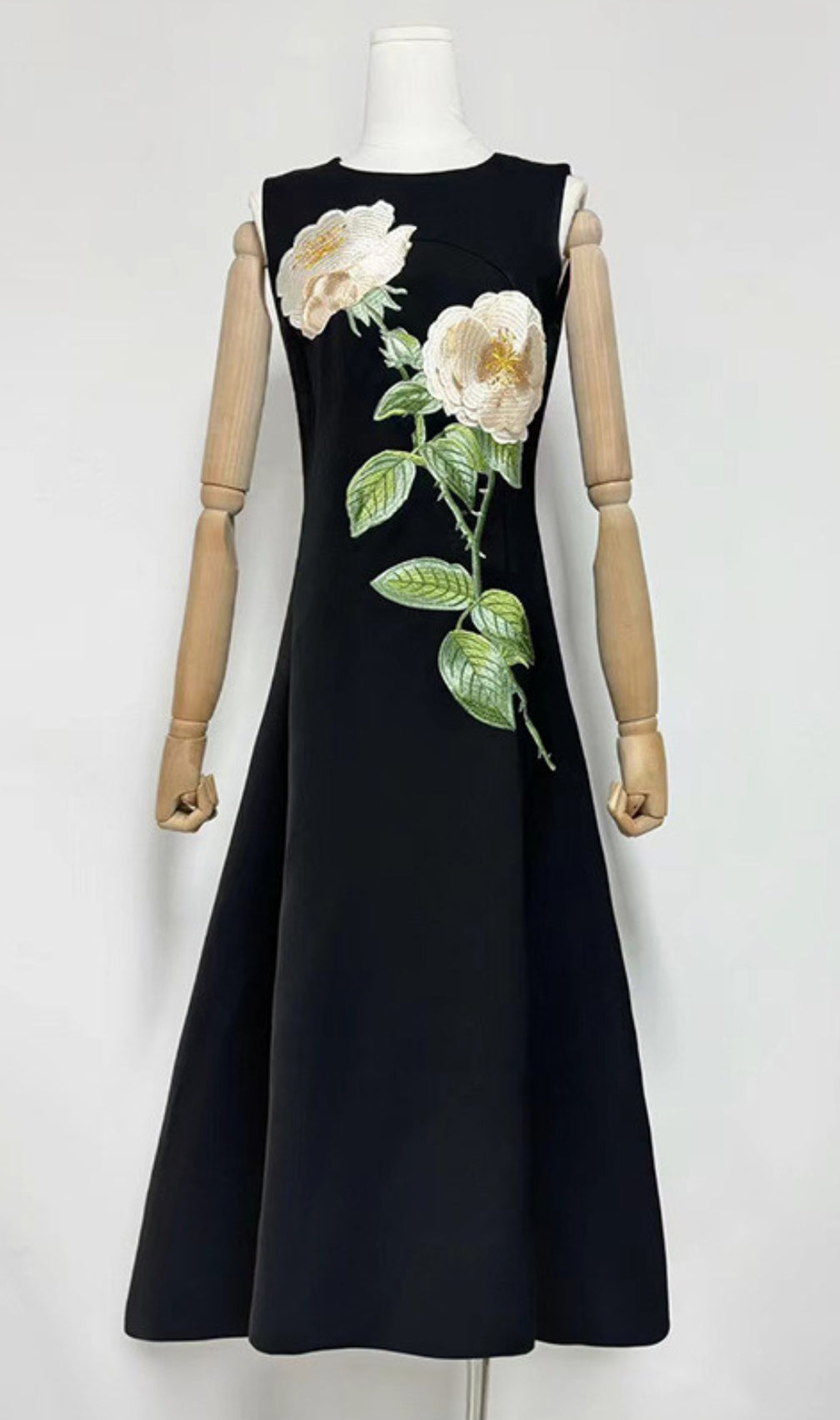 Gigi Flower Embroidery Midi Dress