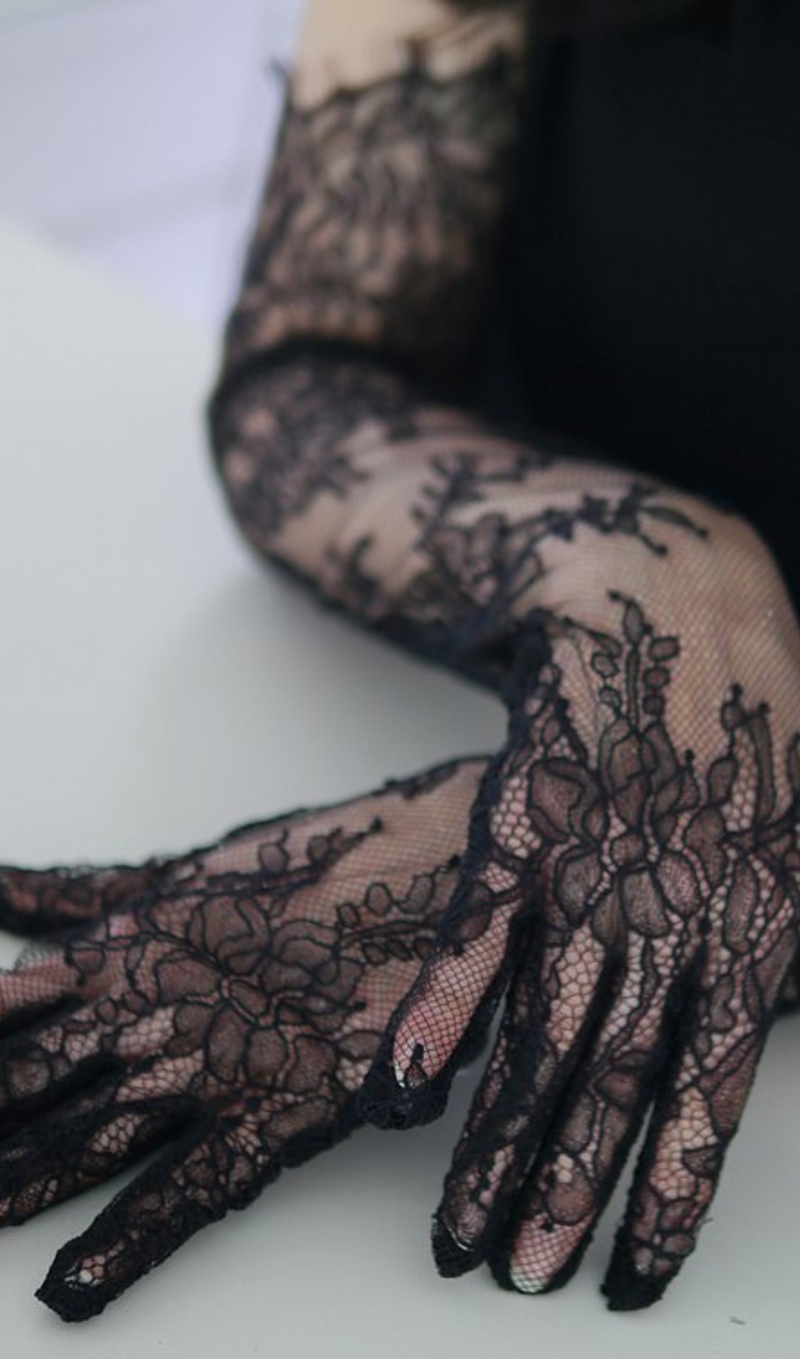 LACE HANDMADE LONG GLOVES