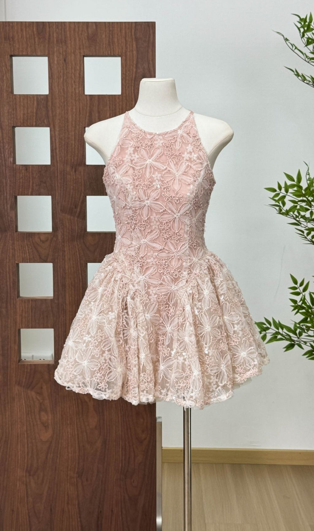 Katsumi Chic Floral Lace Halter Mini Dress - Romantic Party & Cocktail Dress