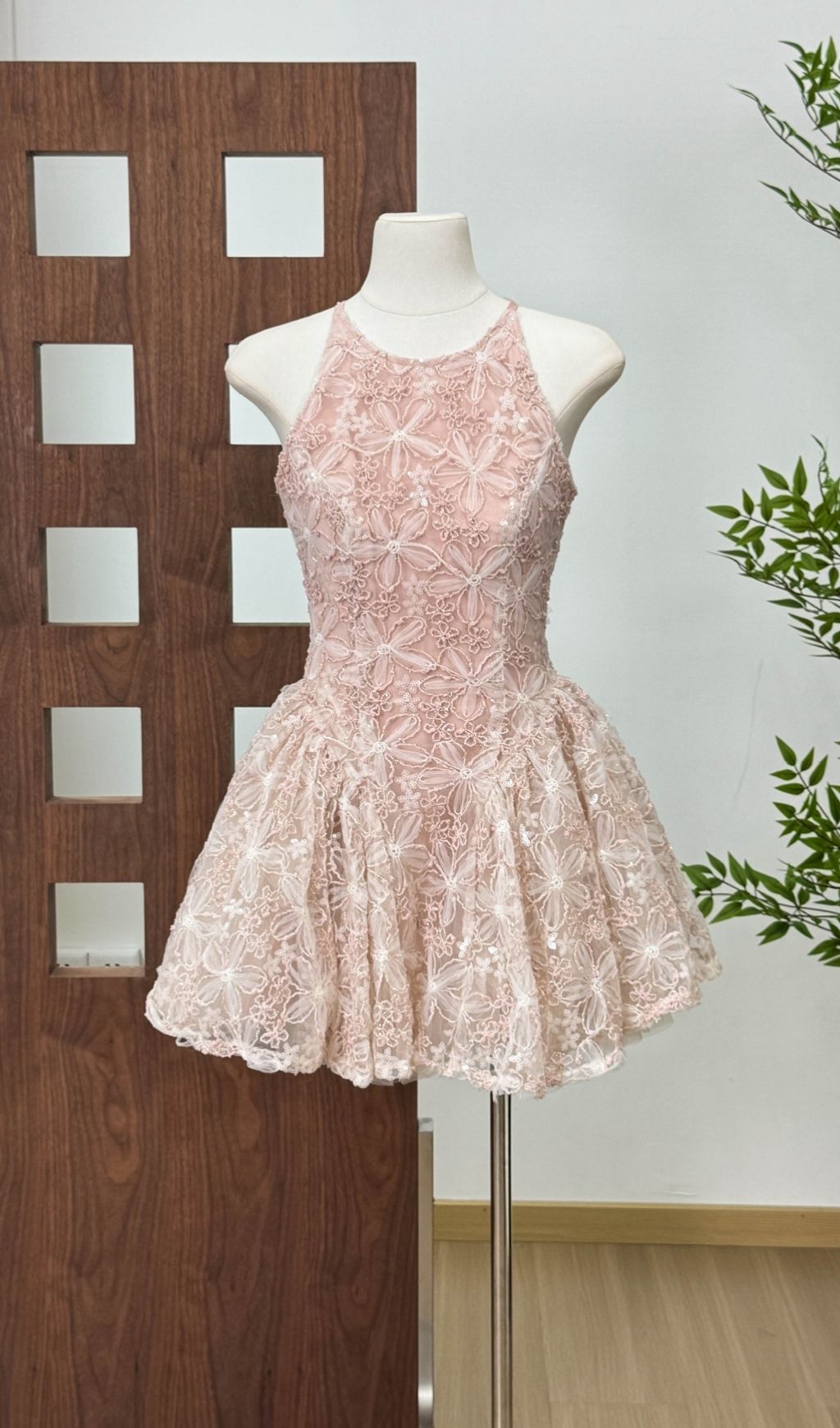 Katsumi Chic Floral Lace Halter Mini Dress - Romantic Party & Cocktail Dress