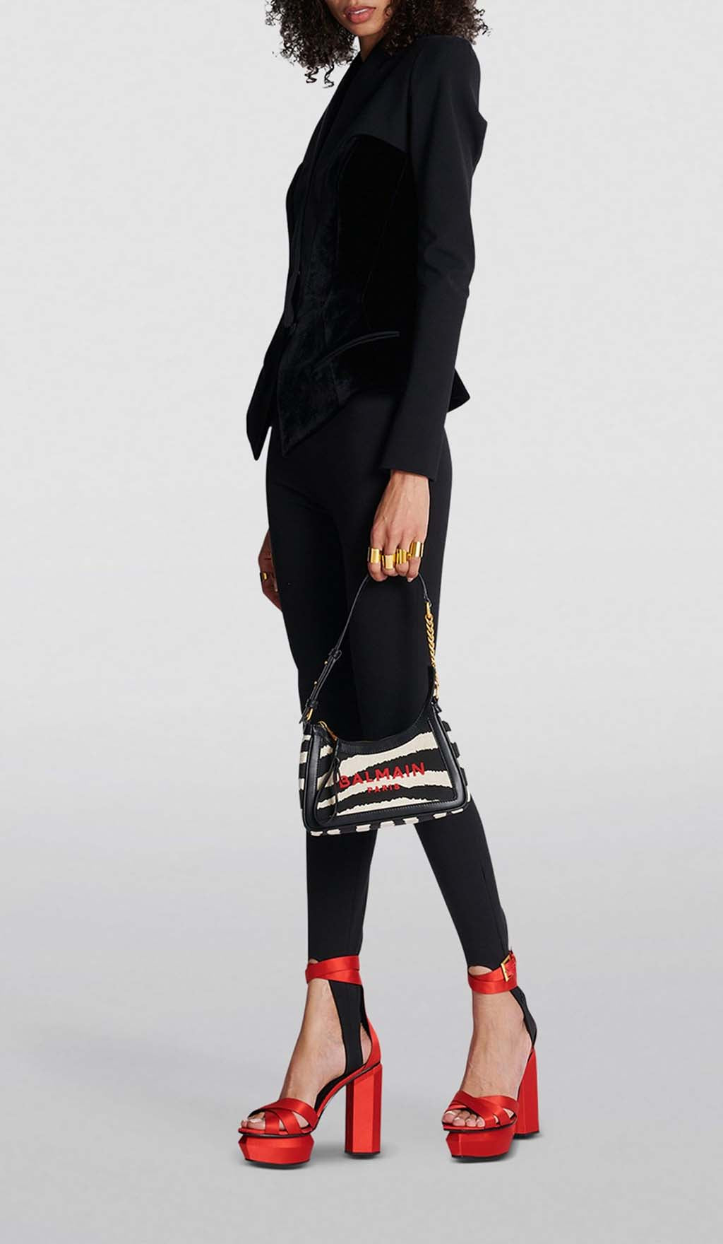 V Neck Two Pockets Blazer In Black